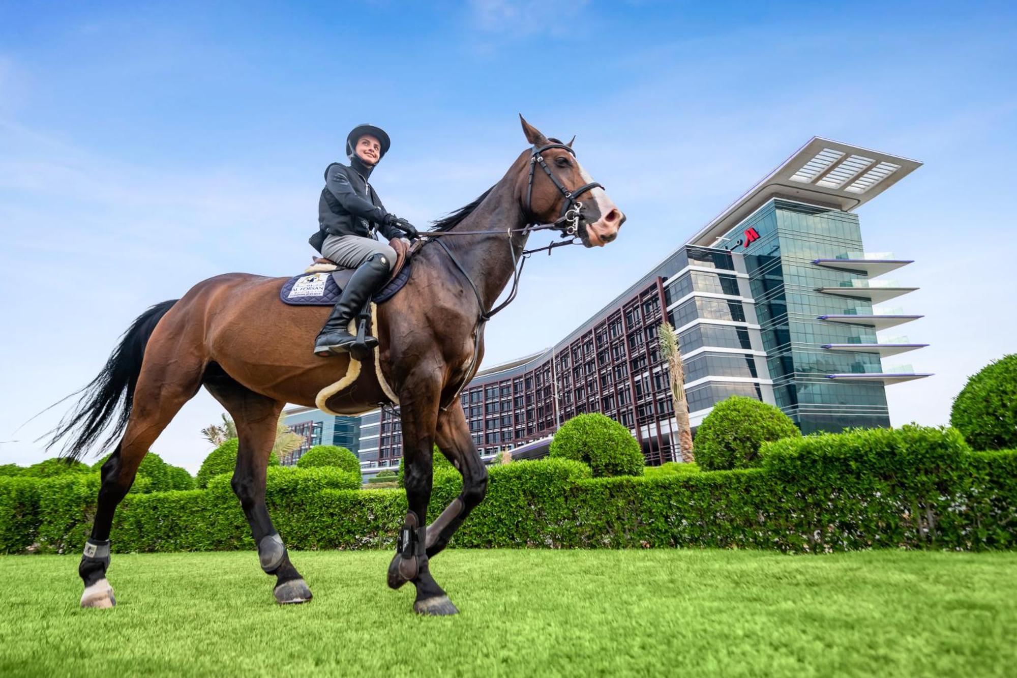 Marriott Hotel Al Forsan, Abu Dabi Exterior foto Meydan Grandstand